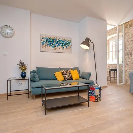 شقة Apartman Kateive *