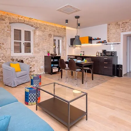 Apartman Kateive *